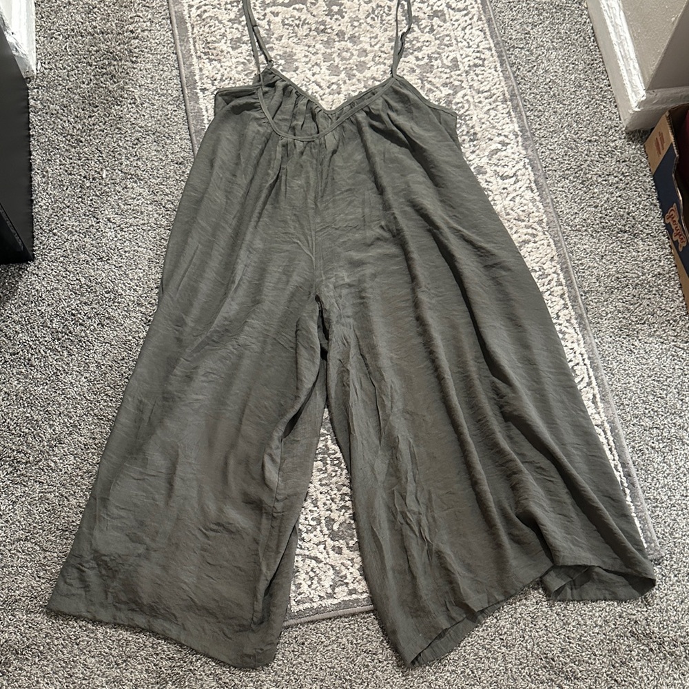 🌳Olive Green Women's Jumpsuit🌳